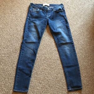 Hollister Jeans Size 29w31l